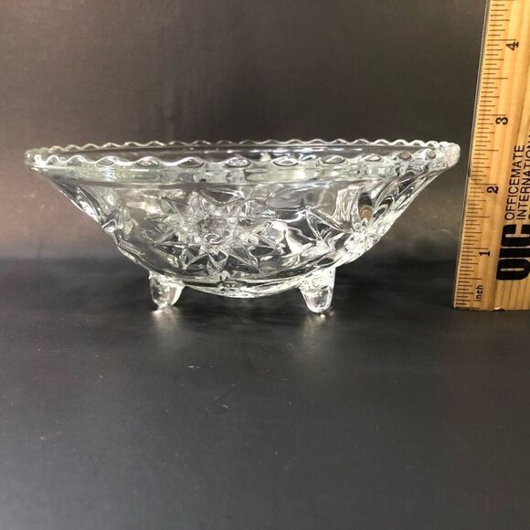 Anchor Hocking pressed glass clear trifooted candy bowl dish Star of David 6.75" - Picture 6 of 6